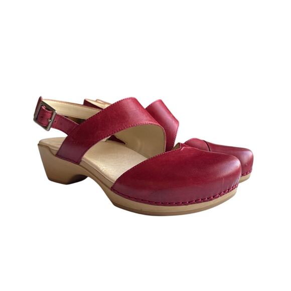 Dansko Women's Kristy Clog Sandals in Red Leather Size 37 - Picture 1 of 8